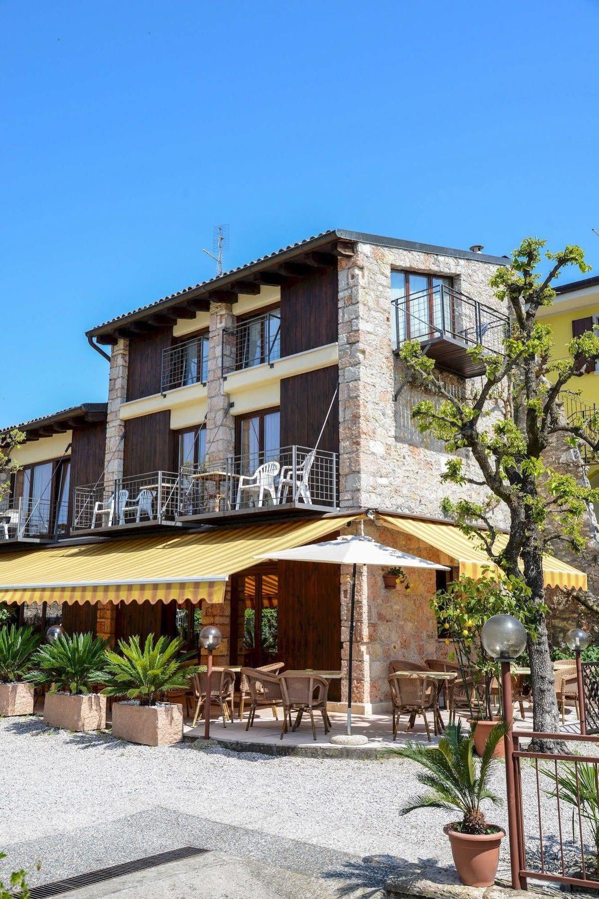 Hotel Garni Onda à Torri Del Benaco Extérieur photo